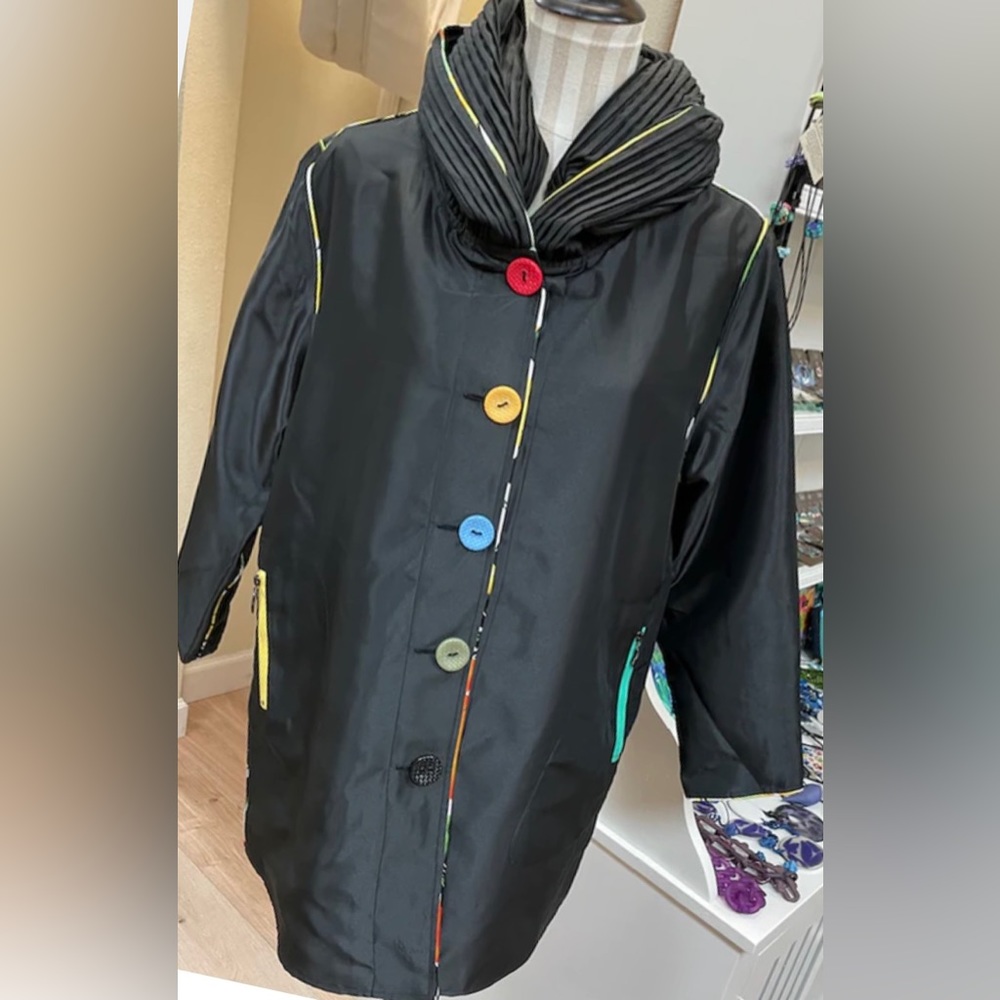 O opera reversible rain coat